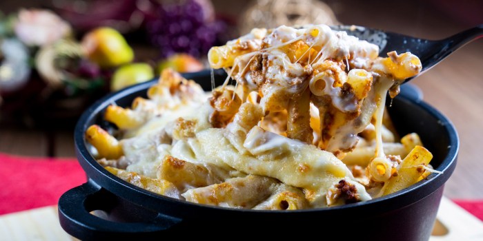 Biaggi's baked ziti al forno